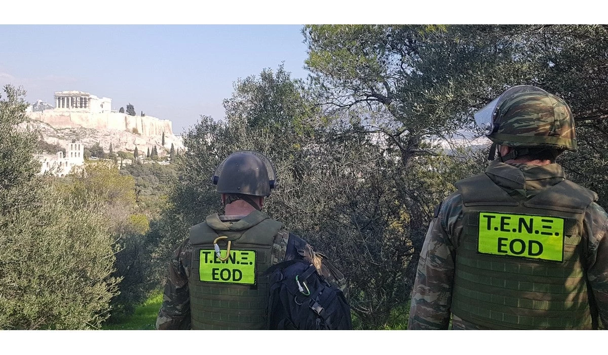 Βράβευση Προσωπικού Τάγματος Εκκαθάρισης Ναρκοπεδίων Ξηράς (ΤΕΝΞ) (εικόνες)